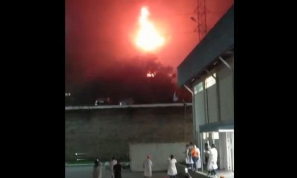 Veja Vídeo: Incêndio atinge fábrica no polo Industrial de Manaus