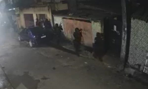 Veja vídeo: Operação da Polícia Militar na Compensa