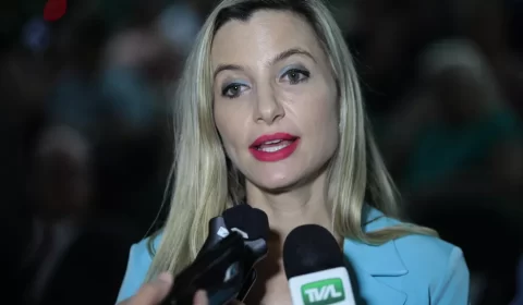 Você suportaria ficar mais um pouquinho?”, perguntou a juíza.
