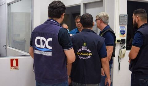 Agências bancárias descumprem Lei das Filas e são autuadas pelo Procon–AM