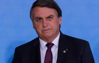 Bolsonaro diz que vai “estudar” indulto a Allan dos Santos