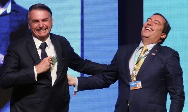 Bolsonaro se recusou a criticar ex-presidente da Caixa acusado de assédio, diz jornal