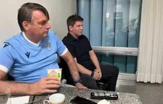 Bolsonaro usa camisa de time italiano que tem ligações com o fascismo