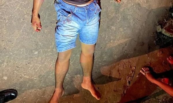 Com vísceras expostas e 10 facadas pelo corpo, homem é achado morto no Amazonas