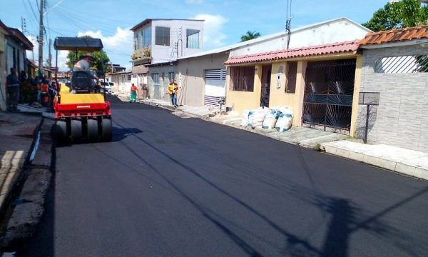 Conjunto Francisca Mendes recebe obras de recuperação asfáltica da Prefeitura de Manaus