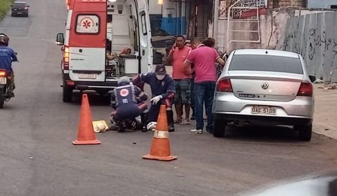 Em Manaus, condutor fica ferido após motocicleta colide com veículo