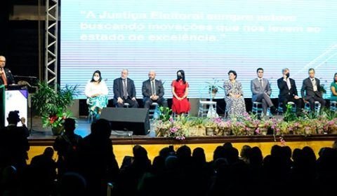 Fachin defende eleições livres e periódicas para o fortalecimento da democracia