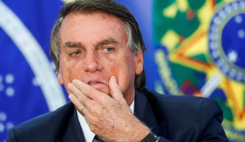 “Fui do tempo em que decisão do STF não se discutia, se cumpria. Não sou mais”, diz Bolsonaro