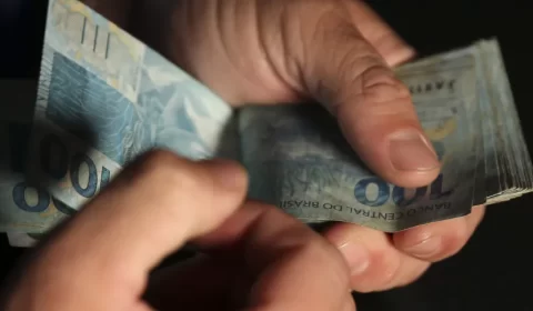 Inflação: Mais de 90% dos brasileiros mudaram hábitos de consumo, aponta estudo