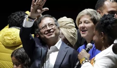 Os desafios de Gustavo Petro, primeiro presidente de esquerda eleito na Colômbia