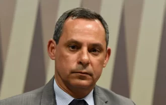 Pressionado pelo Planalto, presidente da Petrobras renuncia