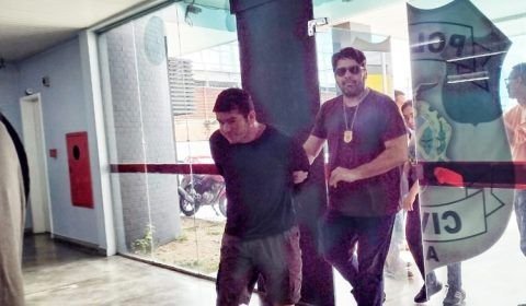 Professor de dança teve faca cravada no peito pelo namorado; relação de 5 anos era marcada por brigas