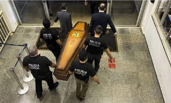 'Se há mandante é comerciante da área', diz Mourão sobre mortes no AM