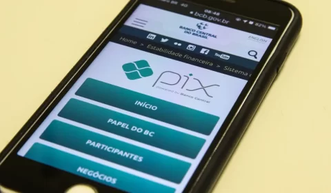 TSE autoriza que partidos recolham doações de pessoas físicas por Pix