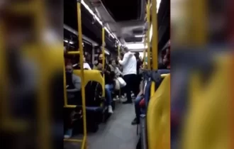 Vídeo: jovem sofre assédio, e passageiro expulsa homem de ônibus