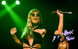 Anitta declara voto em Lula após episódio de assassinato de petista: ‘Não me deixa outra opção’