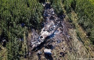 Avião de carga cai na Grécia e deixa oito mortos