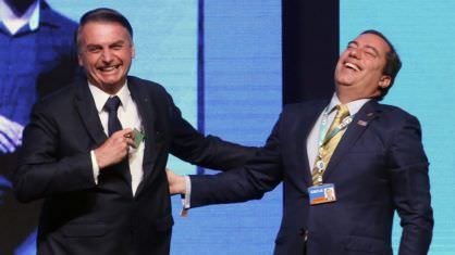 Bolsonaro se esquiva sobre denúncias de assédio contra Pedro Guimarães: “Foi afastado”
