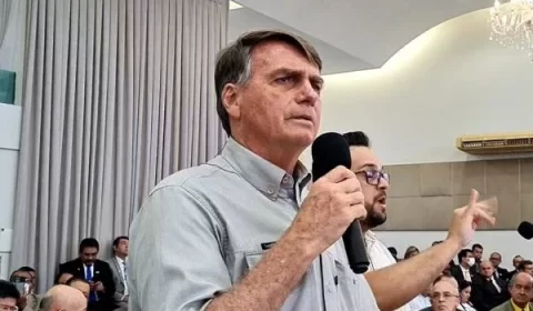 Bolsonaro volta a falar sobre assassinato de petista: “Briga estúpida”