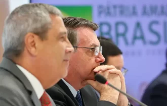 Brasil Com Braga Netto, Bolsonaro fará reunião ministerial nesta terça