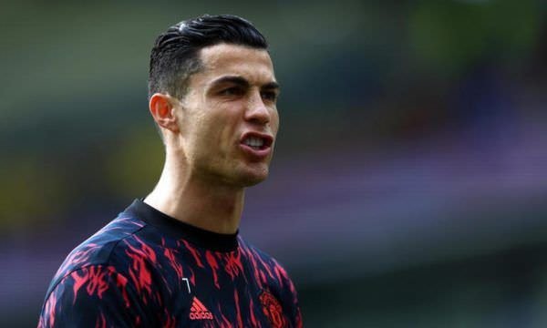 Cristiano Ronaldo cogita 'voltar para casa' para disputar a Champions League