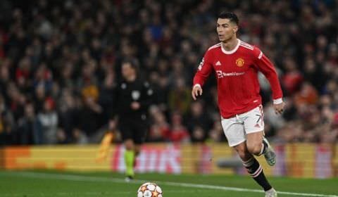 Cristiano Ronaldo tem conversa no Manchester United para definir futuro