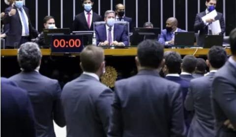 Deputados debatem: Estado de emergência pode servir para boicotar eleições?