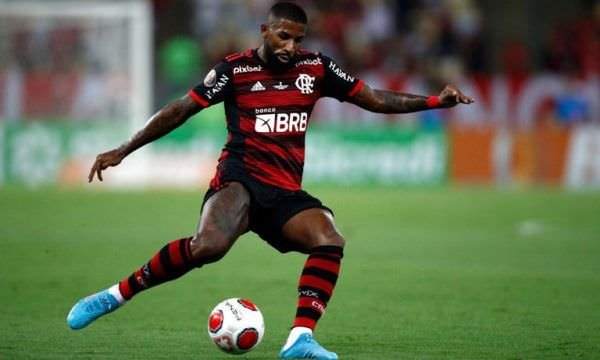 Flamengo decide não renovar com Rodinei, e lateral pode parar em outro gigante brasileiro em 2023