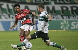 Flamengo e Coritiba jogam em Brasília de olho no G6 do Brasileirão