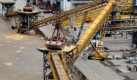 Importações de soja do Brasil pela China caem em junho; embarques dos EUA ganham força