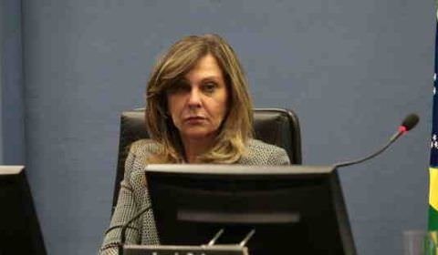 Lindôra defende arquivamento de pedido de investigação sobre Bolsonaro e Queiroga