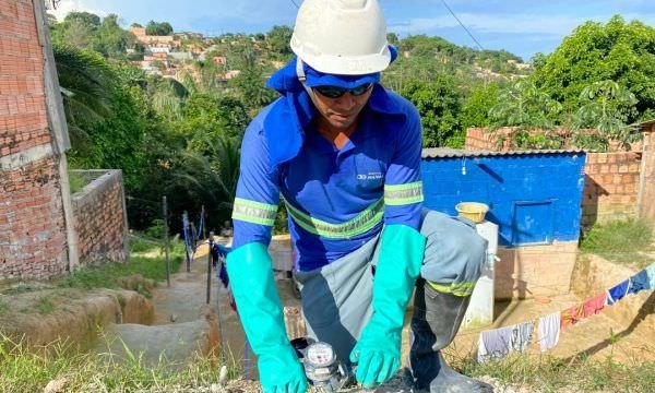 Mais de 17 mil moradores são beneficiados com água potável na torneira, em comunidades do Jorge Teixeira