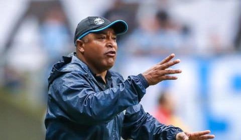 “Não permitia”; Roger Machado aponta ‘culpado’ por desempenho abaixo do Grêmio