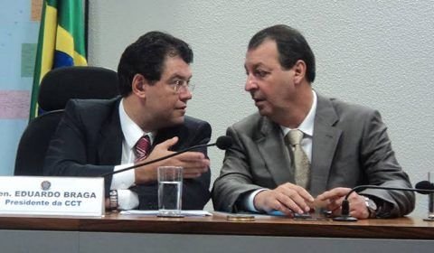 Omar Aziz 'pula do barco' e vai marchar com Braga