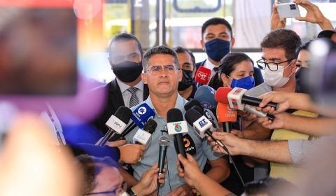 Prefeito David Almeida garante mais dois concursos com 2,7 mil vagas até o final do ano