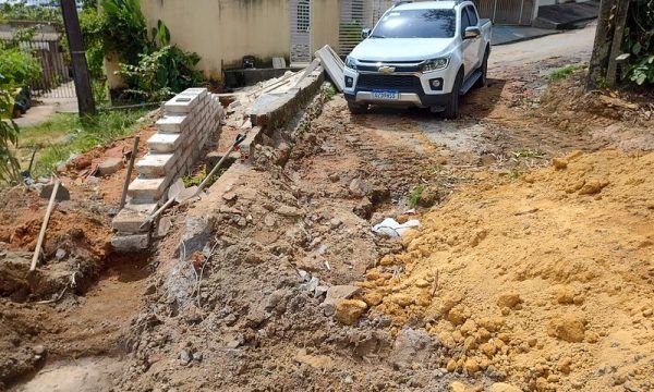 Prefeitura de Manaus recupera rede de drenagem no bairro Dom Pedro