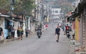 Sobe para 19 o número de mortos no Alemão em 2 dias; moradora é nova vítima