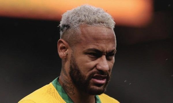 "Surpreendeu todo mundo"; Funcionário do PSG expõe atitude 'diferente' de Neymar em treino na França