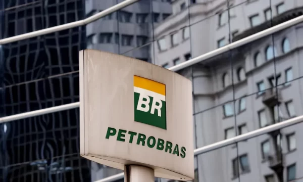 Assembleia elege oito membros para Conselho da Petrobras nesta sexta-feira (19)