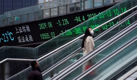 Bolsas da Ásia fecham em alta, com menor tensão geopolítica e à espera do payroll