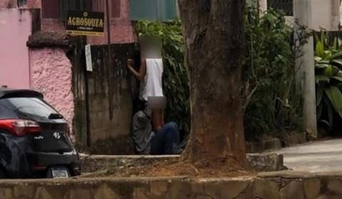 Casal é flagrado fazendo sexo em via pública em São João del-Rei
