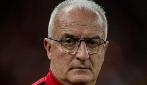 Lateral do São Paulo deve jogar no Corinthians após pedido de Dorival Júnior
