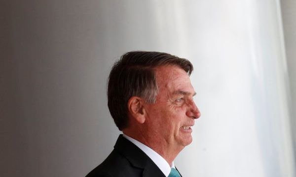 Com mentiras, Bolsonaro diz que aceitará resultados das urnas: ‘Eleições limpas serão respeitadas