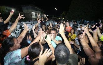 Daniel Almeida reúne mais de 2 mil pessoas na Zona Norte de Manaus
