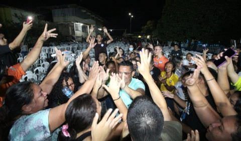 Daniel Almeida reúne mais de 2 mil pessoas na Zona Norte de Manaus