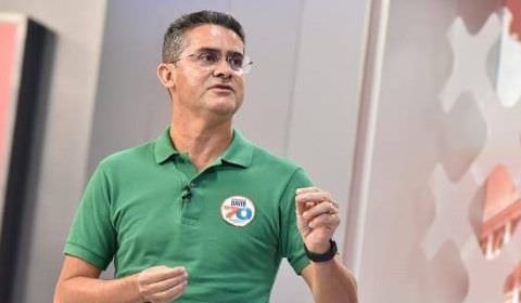 David Almeida diz que Bolsonaro está tirando os trabalhos dos amazonenses