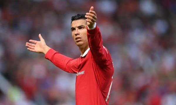 De volta ao futebol, artilheiro brasileiro visa superar Cristiano Ronaldo e mais dois em ranking de gols