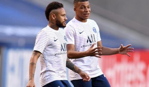 Dois astros do PSG apoiam Neymar após intriga com Mbappé; francês está furioso