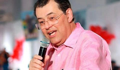 Eduardo Braga participa de Fórum na Suíça