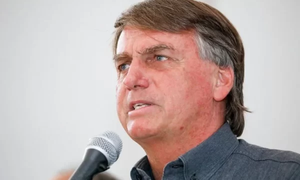 Jornal Nacional rejeita pedido e exclui Bolsonaro de série de entrevistas